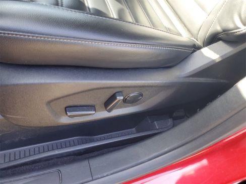 Used 2024 Ford Edge SEL image 15