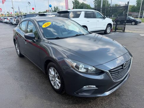 Used 2016 MAZDA MAZDA3 i Sport w/ Preferred Equipment Package FWD image 3