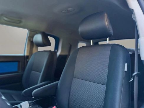 Used 2007 Toyota FJ Cruiser 4WD image 12