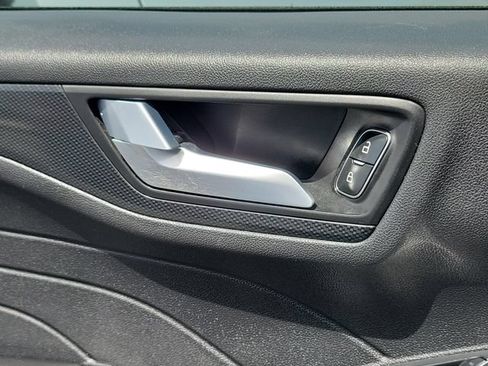 Used 2024 Ford Escape ST-Line AWD/4WD image 15
