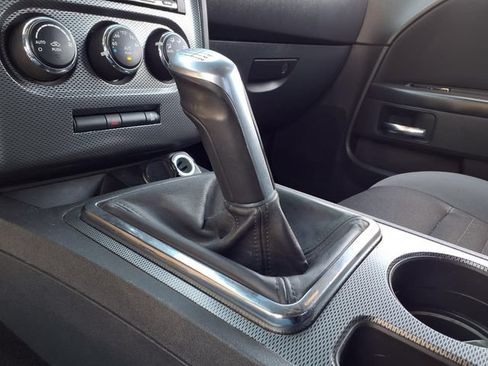 Used 2014 Dodge Challenger R/T RWD image 16