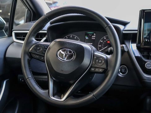 Used 2025 Toyota Corolla SE FWD image 18