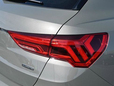 Certified 2025 Audi Q3 2.0T Premium Plus w/ Premium Plus Package AWD/4WD image 20