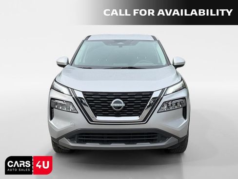 Used 2023 Nissan Rogue SV FWD image 2
