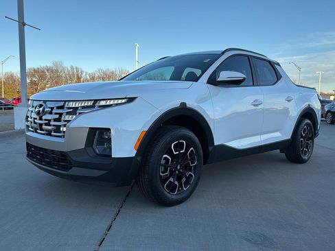 Used 2022 Hyundai Santa Cruz SEL Premium w/ Cargo Package image 2