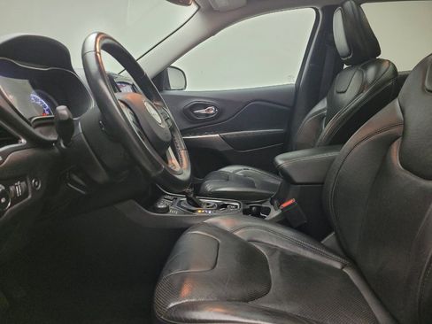 Used 2019 Jeep Cherokee Limited w/ Luxury Group image 17