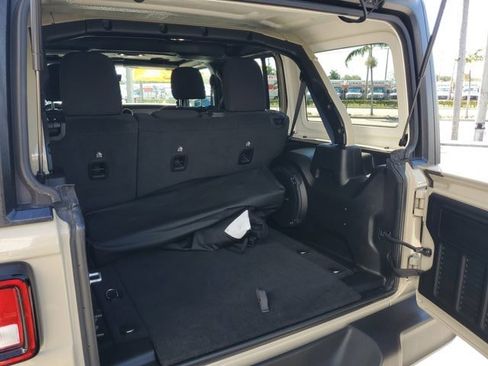 Certified 2022 Jeep Wrangler Unlimited Sport image 10