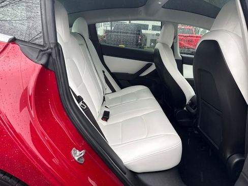 Used 2018 Tesla Model 3 Long Range image 10