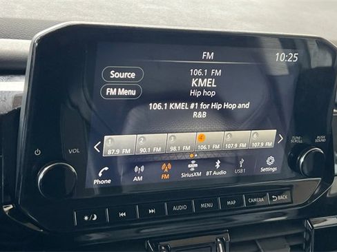 Used 2023 Nissan Pathfinder SL w/ SL Premium Package image 25