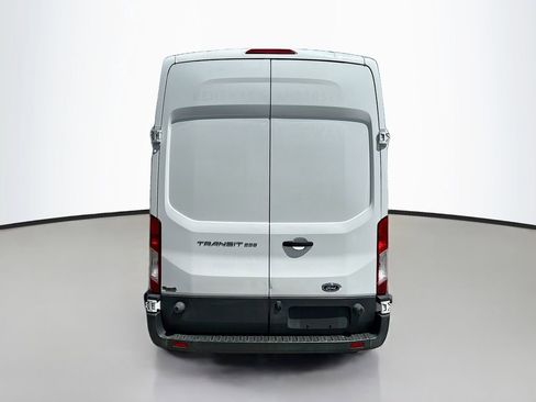 Used 2017 Ford Transit 250 148 High Roof RWD image 6