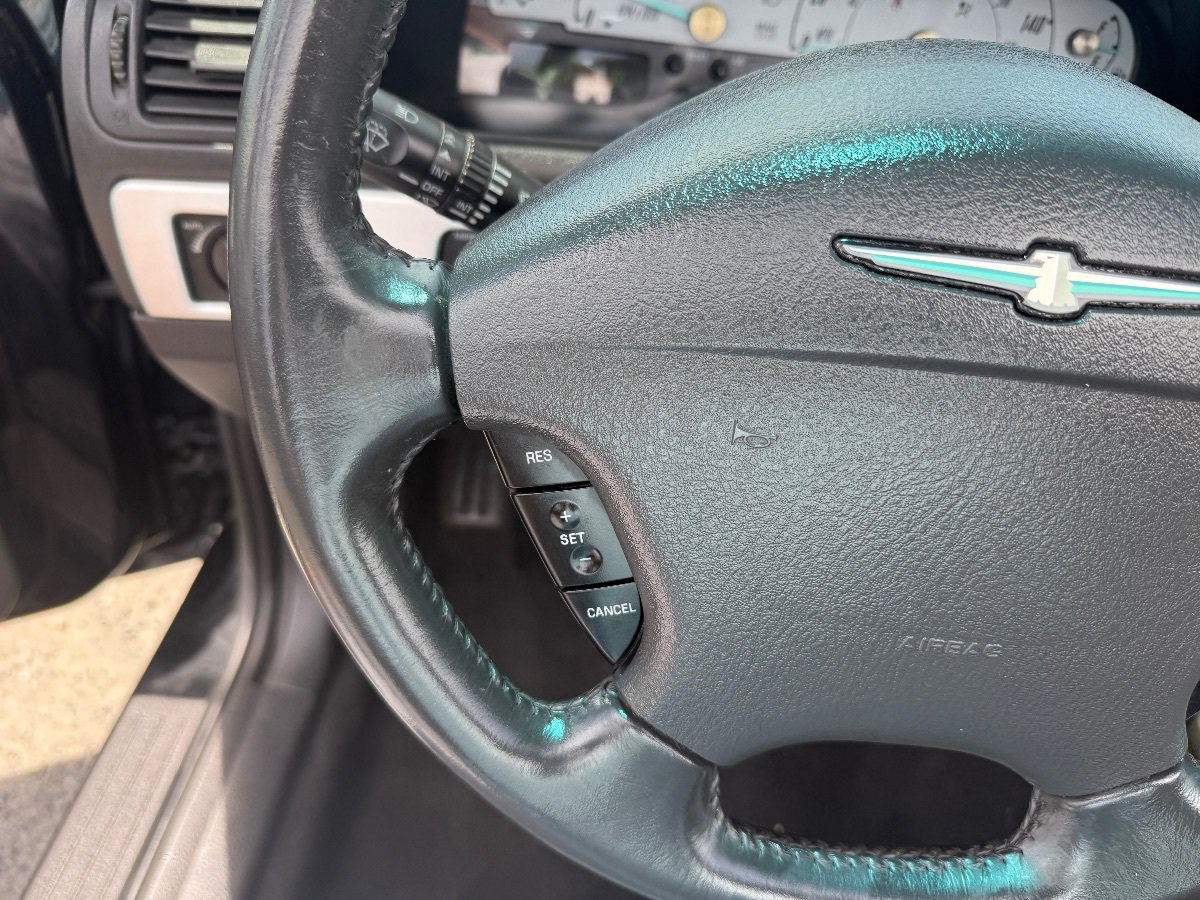 Used 2002 Ford Thunderbird RWD image 24