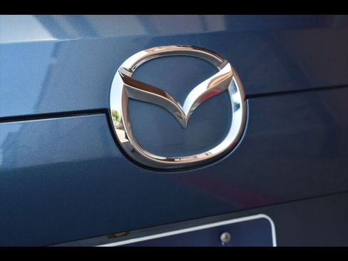 Used 2018 MAZDA CX-5 Touring w/ Preferred Equipment Package FWD image 50