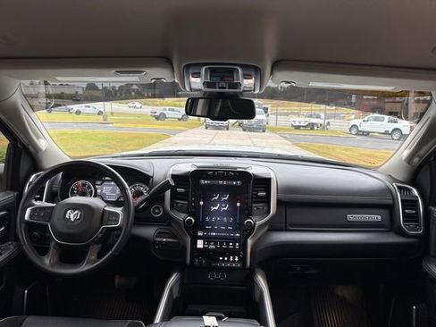 Used 2024 RAM 3500 Laramie image 17