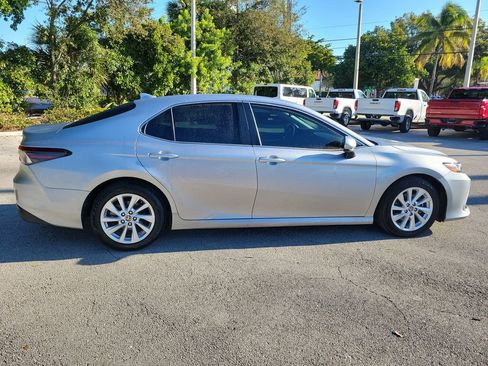 Used 2023 Toyota Camry LE image 8