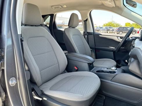 Used 2021 Ford Escape SE w/ SE Sport Appearance Package FWD image 23