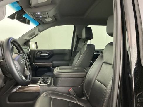 Used 2020 Chevrolet Silverado 1500 LT Trail Boss w/ Midnight Edition AWD/4WD image 13