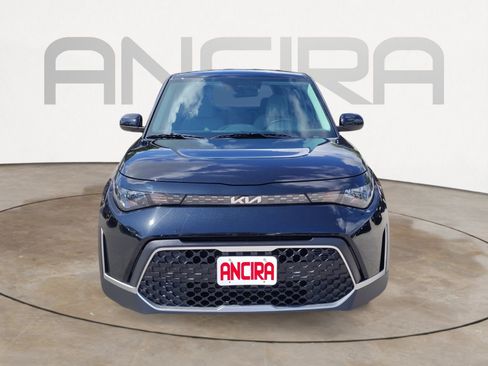 Used 2023 Kia Soul LX w/ LX Technology Package FWD image 8