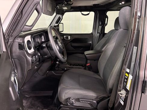 Used 2024 Jeep Wrangler Unlimited Sport AWD/4WD image 15