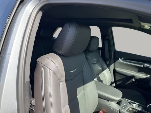 New 2026 Cadillac XT5 Premium Luxury w/ Driver Assist Package FWD image 17