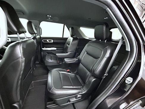 Used 2023 Ford Explorer XLT w/ Equipment Group 202A image 21