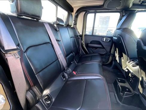 Used 2025 Jeep Gladiator Rubicon w/ Convenience Group image 29