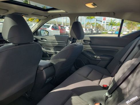 Used 2025 Nissan Altima 2.5 SV w/ SV Special Edition Package image 8