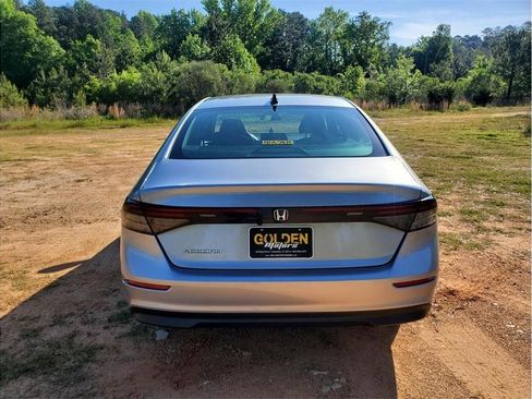 Used 2025 Honda Accord SE image 8