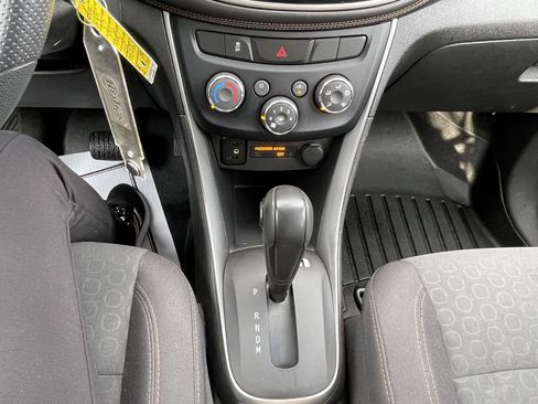 Used 2019 Chevrolet Trax LS w/ Tint and Cruise Package image 22