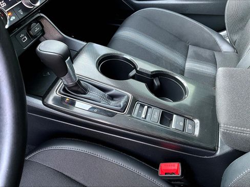 Used 2024 Honda Civic Sport image 17