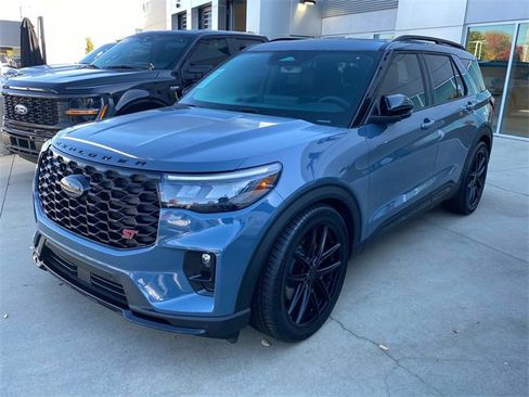 New 2025 Ford Explorer ST w/ Sun And Sound Package image 3