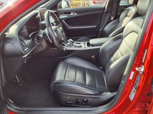 Used 2018 Kia Stinger GT2 image 18