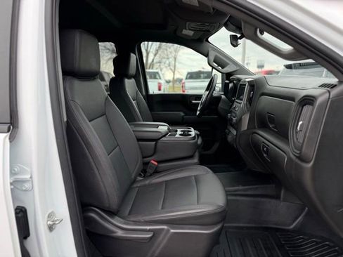 Used 2025 Chevrolet Silverado 2500 W/T image 17