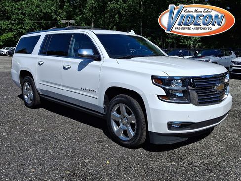 Used 2019 Chevrolet Suburban Premier AWD/4WD image 1