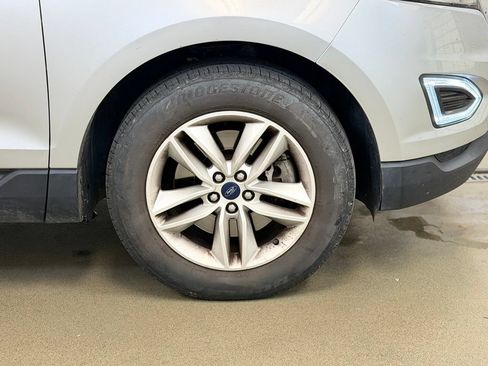 Used 2017 Ford Edge SEL w/ Equipment Group 201A AWD/4WD image 4