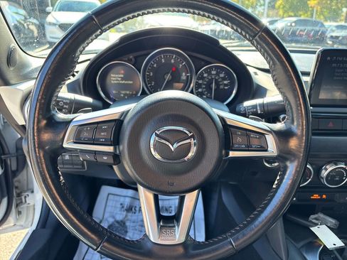 Used 2019 MAZDA MX-5 Miata RF Grand Touring w/ Appearance Package image 13