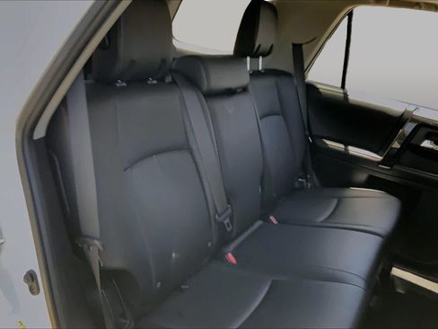Used 2019 Toyota 4Runner SR5 AWD/4WD image 19