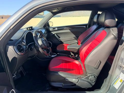 Used 2012 Volkswagen Beetle 2.0T FWD image 10