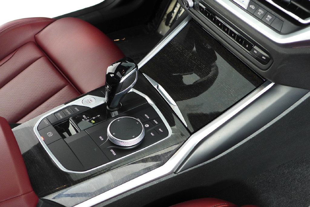 Used 2022 BMW M340i RWD image 15