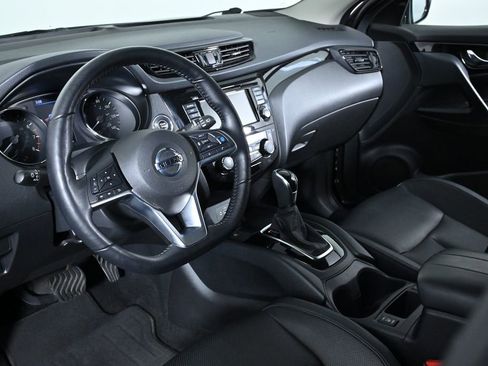 Used 2022 Nissan Rogue Sport SL image 11