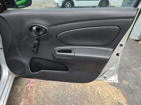 Used 2014 Nissan Versa S Plus image 20