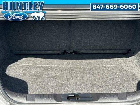 Used 2021 Ford Mustang Shelby GT500 w/ Technology Package image 12