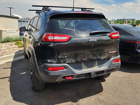 Used 2016 Jeep Cherokee Trailhawk w/ Comfort/Convenience Group AWD/4WD image 24