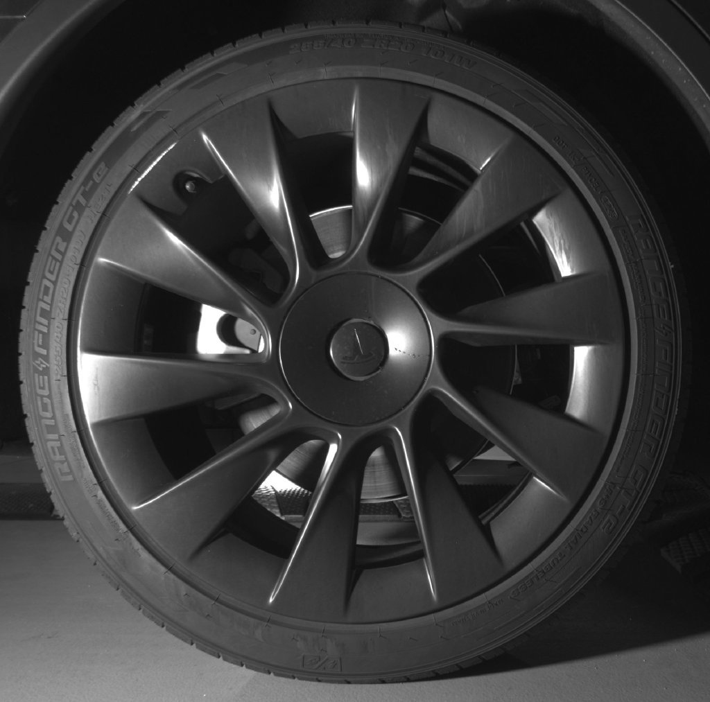 Used 2024 Tesla Model Y 2WD image 27