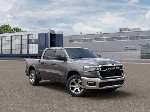 New 2026 RAM 1500 2WD Crew Cab image 5