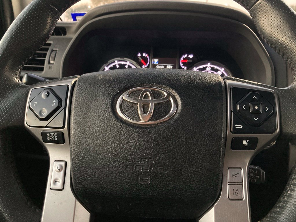Used 2022 Toyota 4Runner Limited RWD image 18