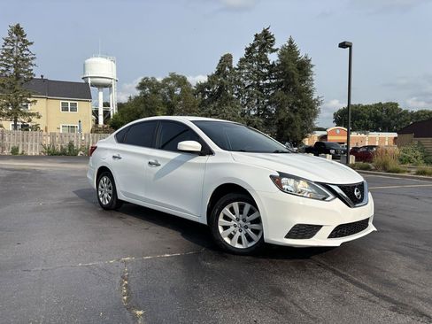 Used 2017 Nissan Sentra SV FWD image 11