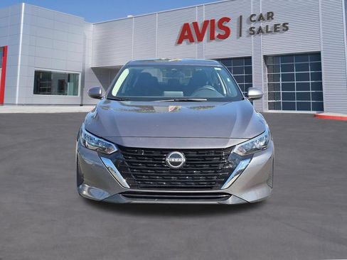 Used 2025 Nissan Sentra SV FWD image 2
