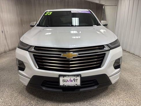 Used 2023 Chevrolet Traverse High Country AWD/4WD image 8