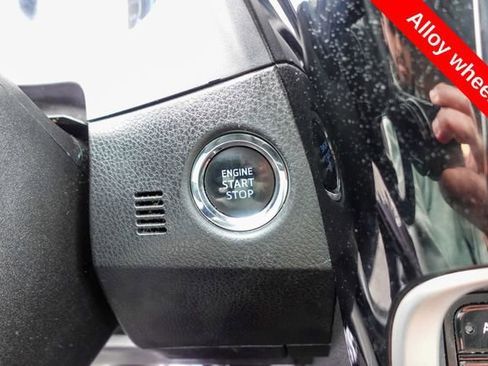 Certified 2017 Toyota Corolla XSE image 21