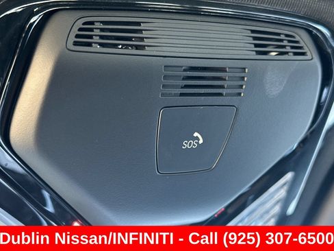 Used 2025 BMW 330i xDrive Sedan AWD/4WD image 23